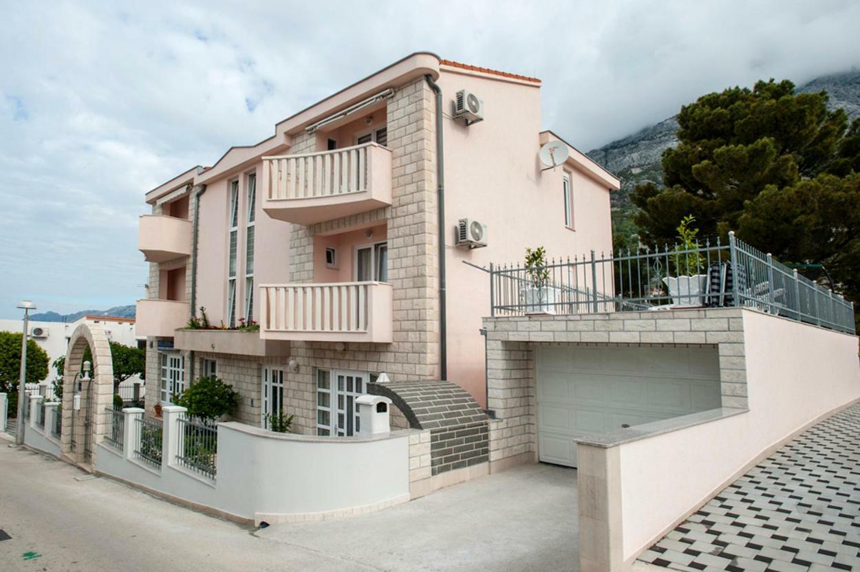 House Bacak - Apartment & Wellness-Studio Baška Voda المظهر الخارجي الصورة