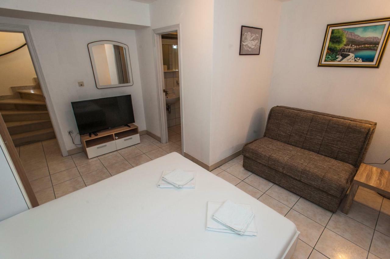 House Bacak - Apartment & Wellness-Studio Baška Voda المظهر الخارجي الصورة